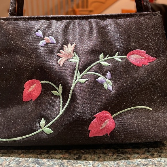 Black micro purse with floral embroidery on front Double handle and snap closure - Picture 2 of 7